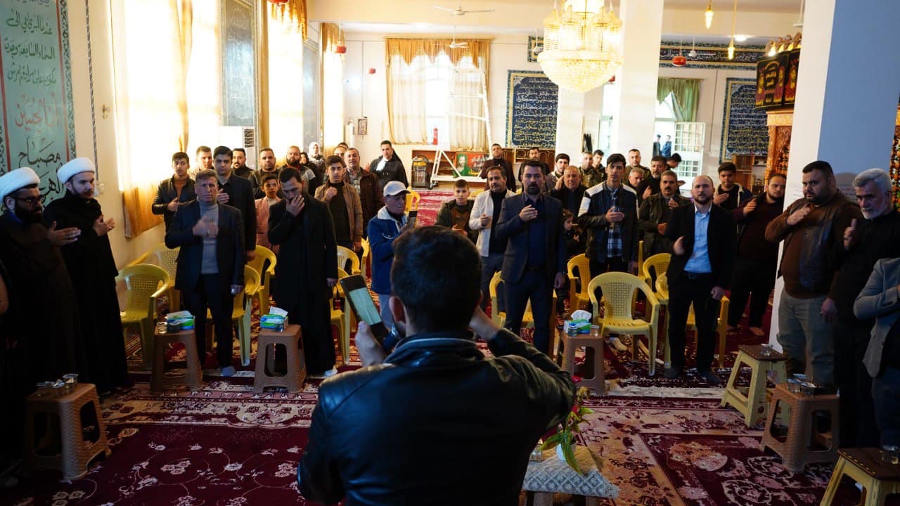 أمانة مزار عبدالله حفيد الصحابي جابر الآنصاري (رضوان الله تعالى عليه) تُقيم محفلاً قرآنياً في رحاب المزار الشريف