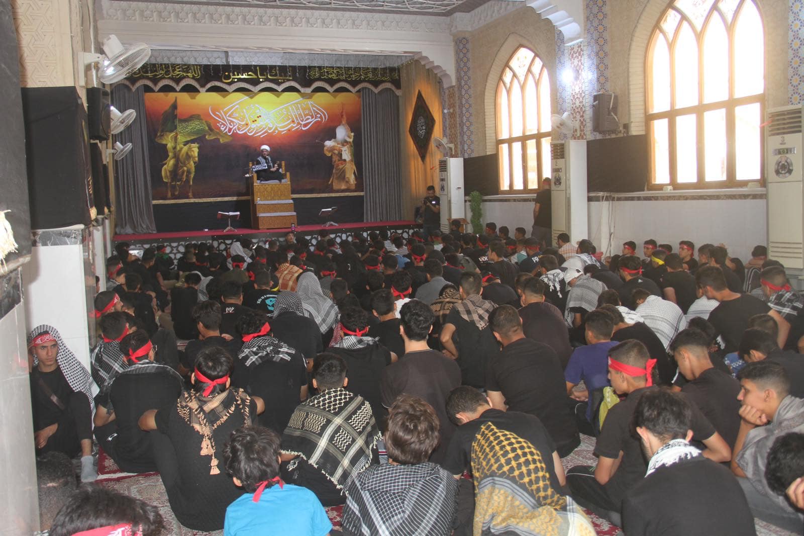 الأمانةُ الخاصّة لمزارِ نبي الله ذي الكفل (عليه السلام) ومسجد النخيلة التاريخي تُقيم مجلسَ عزاءٍ بذكرىٰ أربعين الإمام الحُِسين (عليه السلام)