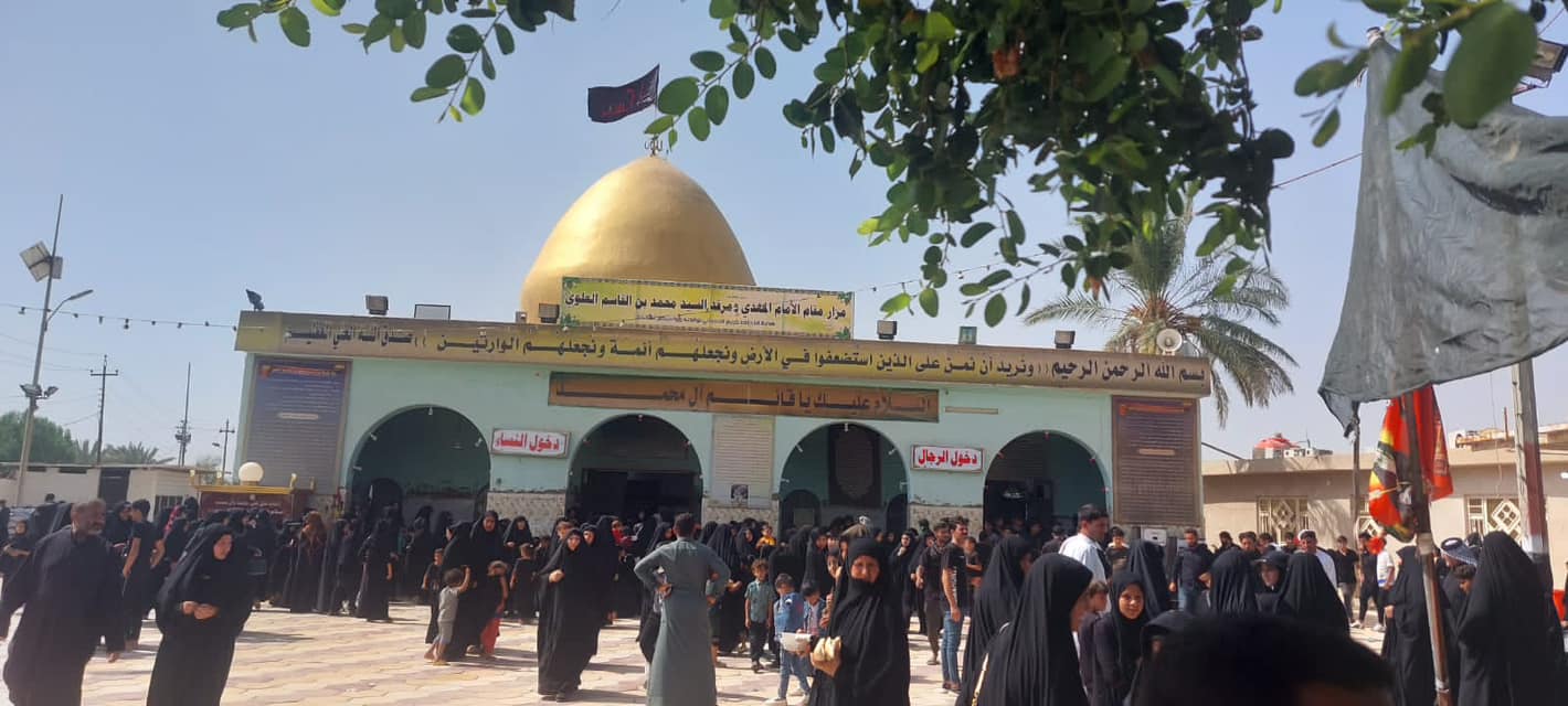 حشود المؤمنين تُحيي وفاة النبي الأعظم (صلى الله عليه وآله وسلم) في مزارِ محمد بن القاسم العلوي (رضوان الله تعالى عليه)