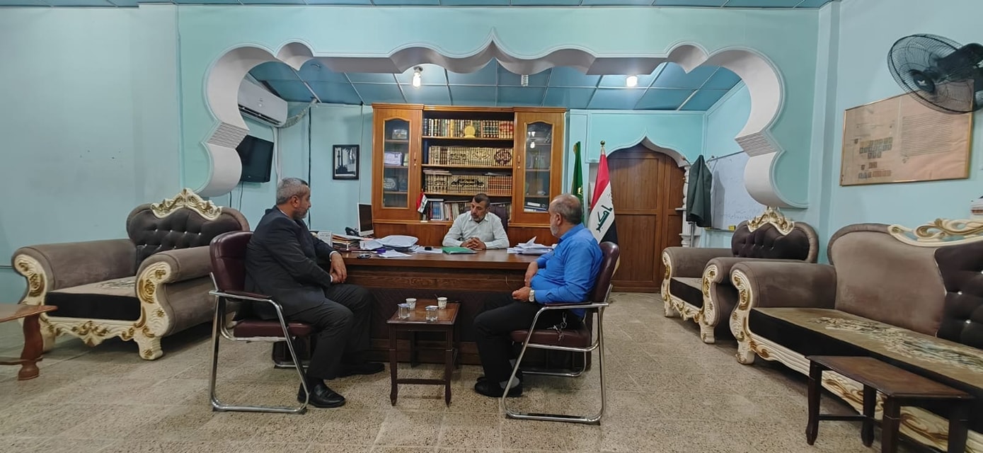 مُدير مَكتب مَزاراتِ بابل يلتقي مدير الوقف الشيعي في بابل