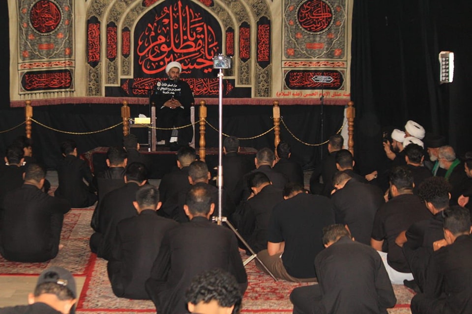 برعايةِ الأمانةِ العامّةِ للمزاراتِ الشيعيّةِ الشّريفةِ أقامت الأمانات الخاصّةُ لمزاراتِ سُفراء الإمام المَهديّ المُنتظرِ (عجّل الله فرجهُ الشريفِ) وهم عُثمان بِن سَعيدُ العُمريّ والحُسينِ بن روح النوبختيّ وعليّ بن مُحمد السِمريّ (رضوان الله تعالى عليهم) مَجلسَ عزاءٍ بِذكرى إستشهـــادِ الإمامِ الحَسنِ المُجتبى (عليهِ السّلامُ) فـي حرم مزارِ السَفير الثالثُ الحُسينِ بن روح النوبَختيّ (رضوان الله تعالى عليه) في بغـداد بـالتعاونِ مـعَ مدرسةِ الرادود الحُسيني بعد صلاة العشاء في يوم الأحد الموافق ٧ / صفر الخير / ١٤٤٦ هـ …