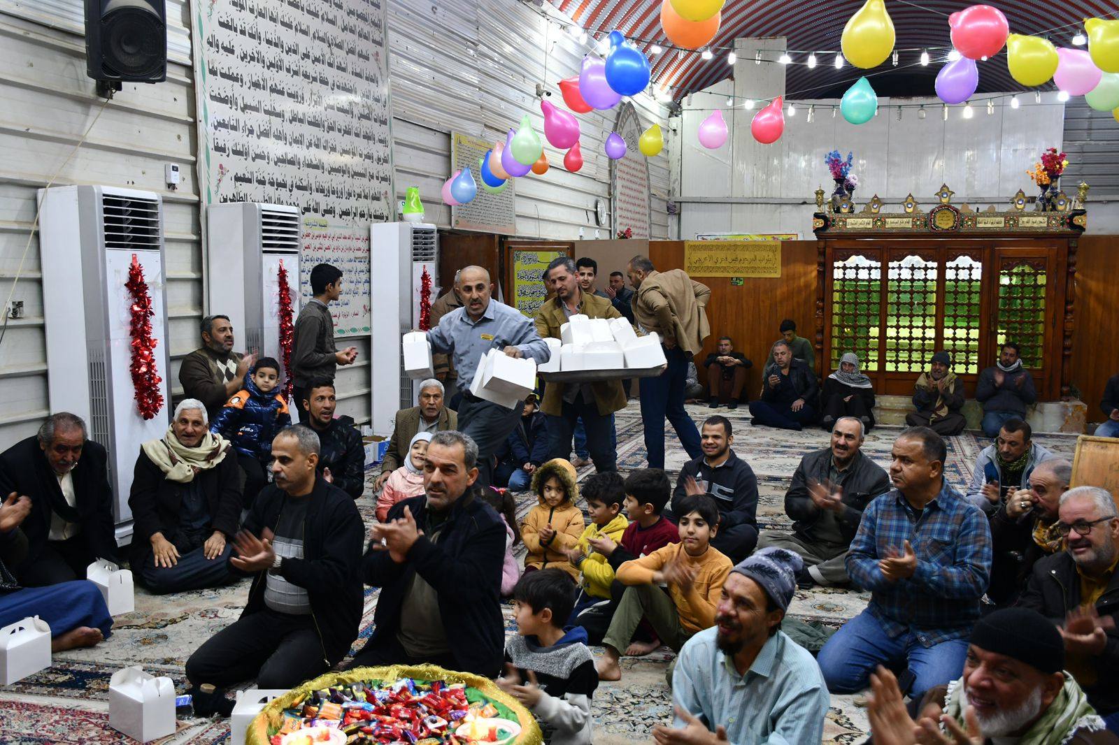 إحتفاءً بمولدِ أبي الأئمةِ الأطهار المولى أمير المؤمنين ( عليه السلامُ) وذكرى ولادة تاسع أئمة أهل الهدى الإمام محمد الجواد (عليه السلامُ)