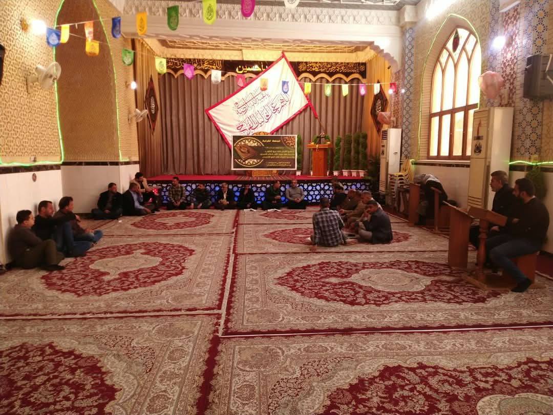 إستمرار الدروس القُرآنيّةِ في مزار نبيّ الله ذي الكفل (عليه السَّلام ) ومَسجد النخيلة التأريخي المعظم في بابل بإشراف استاذ عُلُوم القُرآن في المزار السيد ماجد الحُسينيّ، وبِحضور جمعٍ من المؤمنين الكرام .