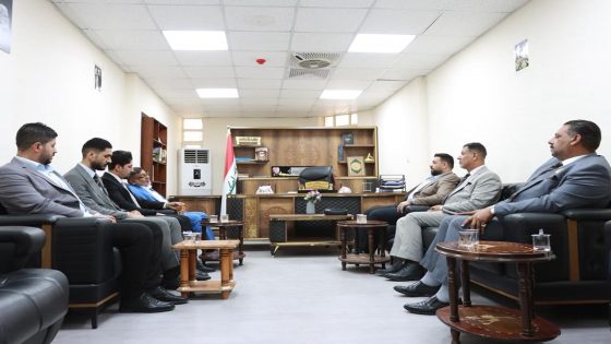 وفدُ العلاقات العامة في الأمانةِ العامةِ للمزاراتِ يلتقي عضوَ مجلسِ محافظةِ بغداد ورئيسَ لجنةِ الاستثمارِ