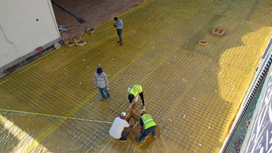 تهيئة أرضية مزار السيّدة خديجة بنت الإمام علي (عليه السلام) بأعلى معايير الجودة استعداداً للإكساء بالمرمر الفاخر