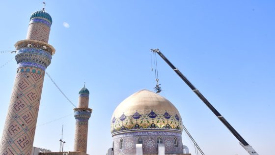 الرُمانة الذهبيّة تُزين قُبة مزار زيد الشّهيد (رضوان الله تعالى عليه)