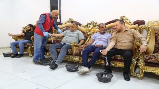 الأمانة العامة للمزارات الشيعية تنظّم حملة للتبرع بالدم دعماً لجرحى القوات الأمنية والمرضى